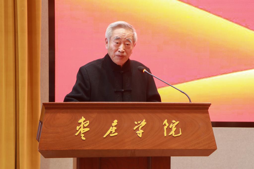 20241023德赢官网举办“红色文化进校园 走进崇高建基地”活动 (2).jpg