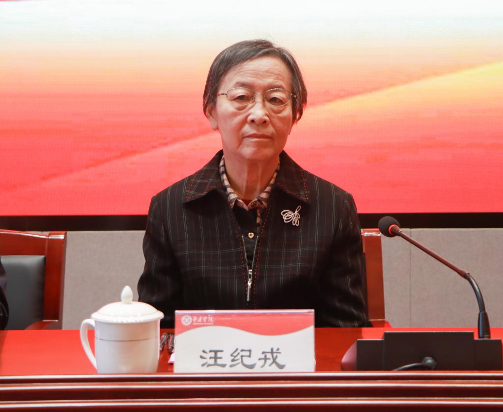 20241023德赢官网举办“红色文化进校园 走进崇高建基地”活动 (7).jpg