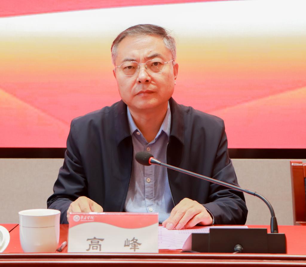 20241023德赢官网举办“红色文化进校园 走进崇高建基地”活动 (6).jpg