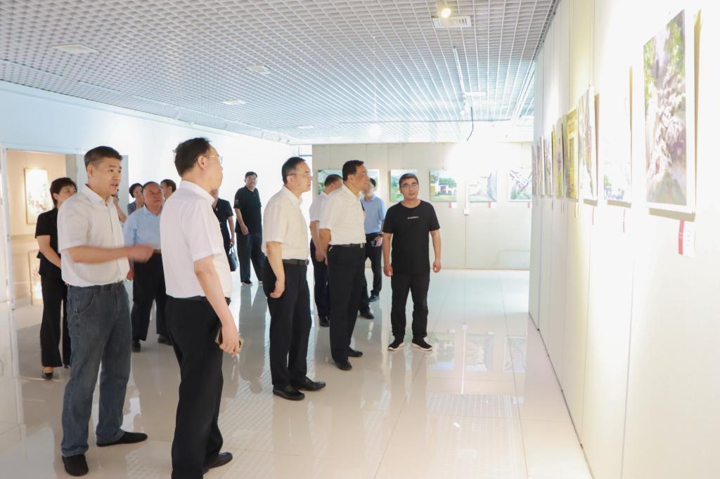 20240709枣庄市人大常委会主任邵士官来德赢官网调研 (3).jpg
